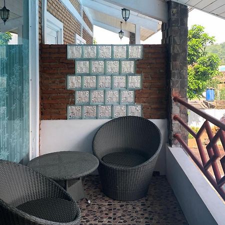 Urbanview Hotel Villa Q Gisting Bandjarnegeri Eksteriør billede