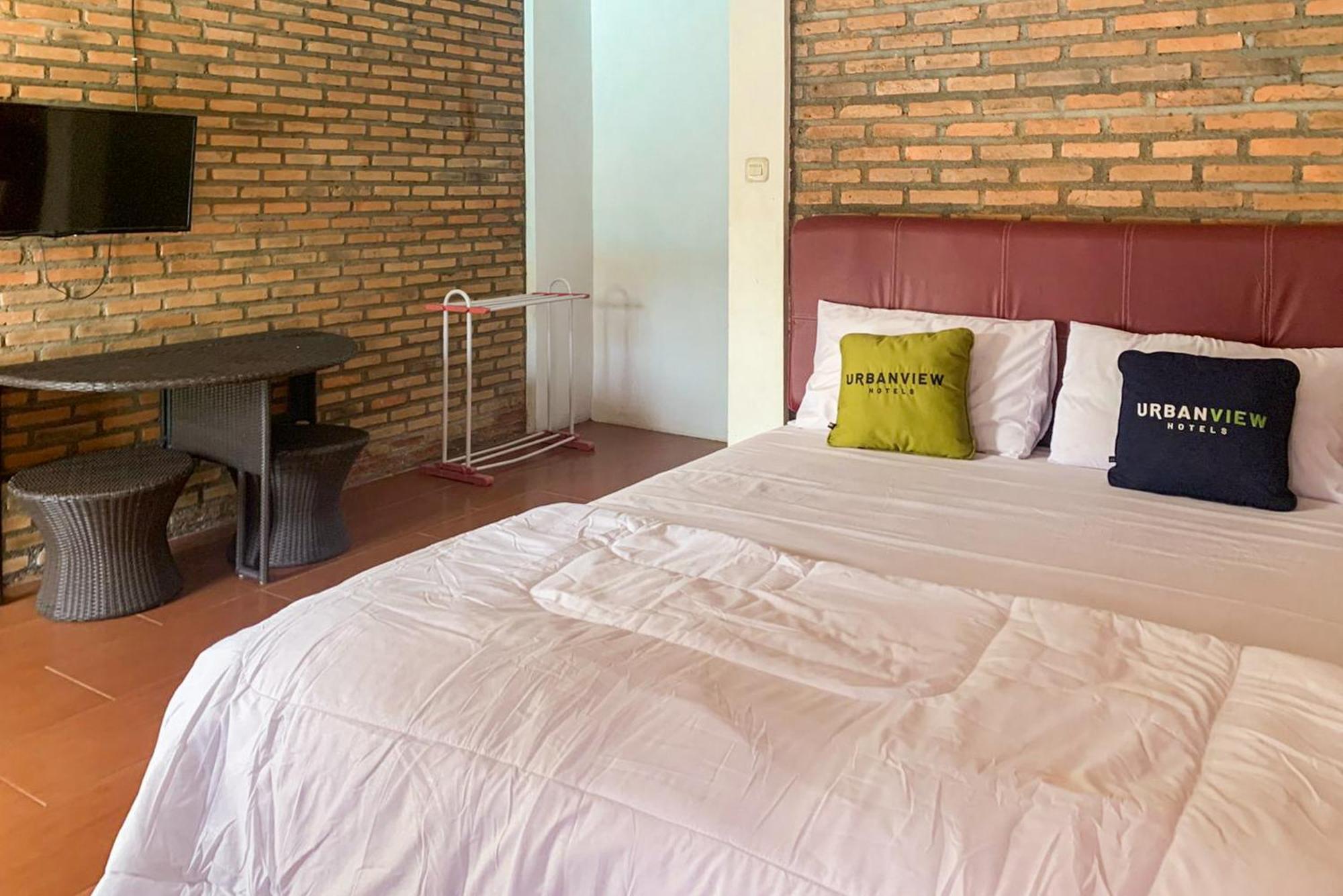 Urbanview Hotel Villa Q Gisting Bandjarnegeri Eksteriør billede